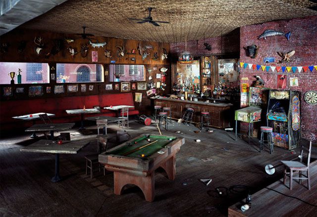 Bar, 2009